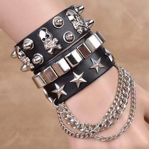 Punk skull studded bracelet